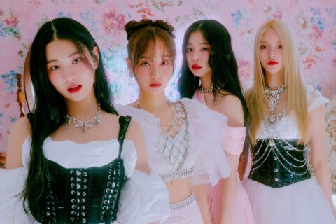 Breaking Kpop News.The rookie K-pop girl group, FIFTY FIFTY's most recent release, Cupid (Twin Version), debuted on Spotify with about 1.06 million streams