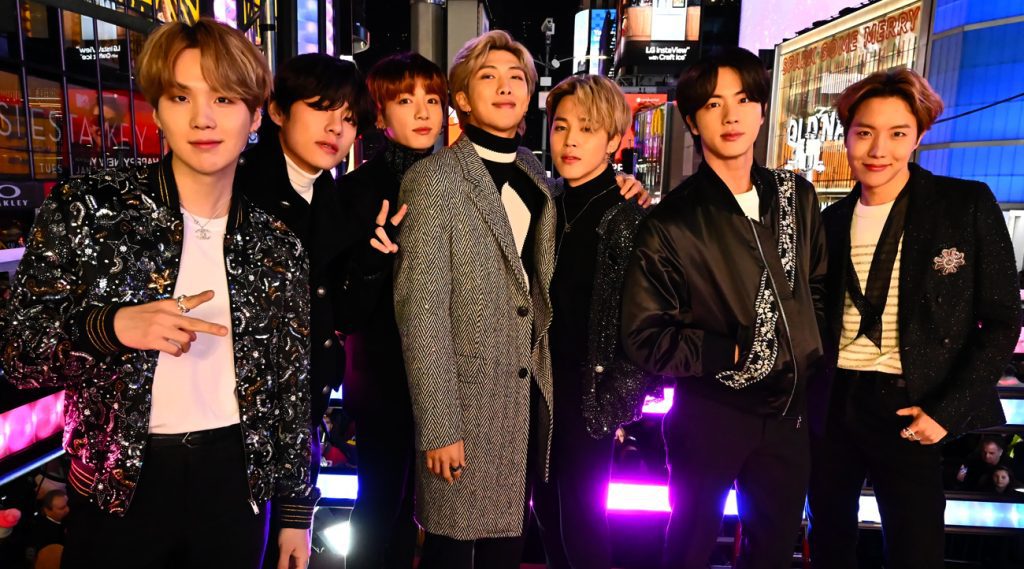 K-Pop, short for Korean Pop, has taken the world by storm, captivating millions of fans, especially those aged 15 to 25. This genre, characterized by its catchy tunes, intricate choreography, and visually stunning music videos, has become a cultural juggernaut, transcending language barriers and uniting fans from diverse backgrounds.