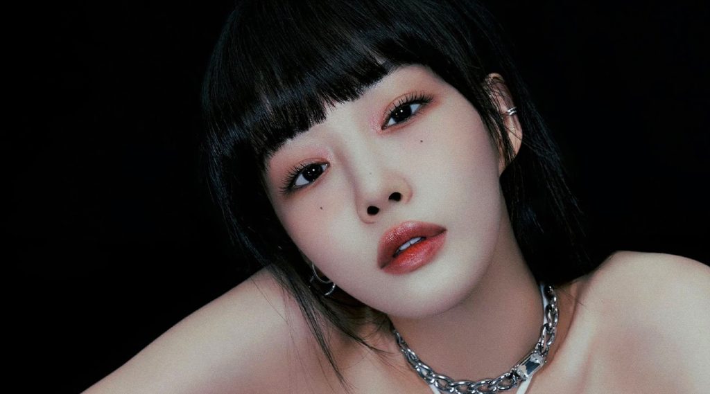 Chungha, the dynamic K-pop soloist, has been making waves in the music industry with her latest releases in 2024. The singer, known for her powerful vocals and impressive dance skills, has continued to captivate audiences with her new single "Eenie Meenie" and its accompanying music video