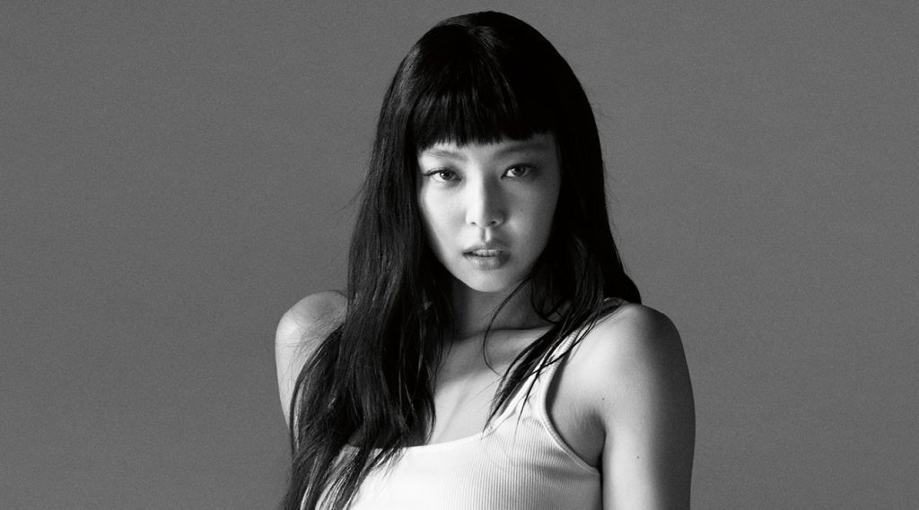 Jennie Makes History: First Korean Female Soloist to Reach 1 Billion ...