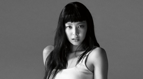 In a groundbreaking achievement, Blackpink's Jennie has become the first Korean female soloist to have a song surpass 1 billion streams on Spotify.