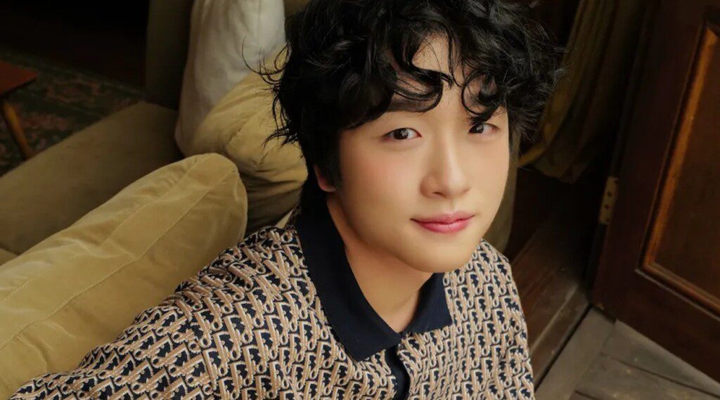 Jung Soomin, the rising K-pop star, is set to release her highly anticipated second EP titled "20." The announcement has generated excitement among fans, especially following the success of her debut EP. The teaser image for "20" was recently unveiled, showcasing a fresh and vibrant aesthetic that hints at the musical direction of this new project.