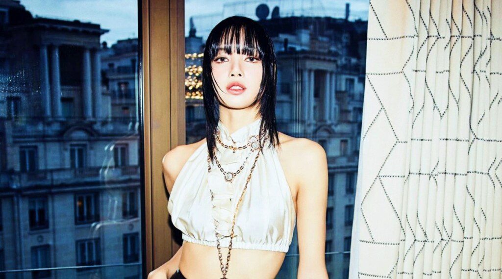 BLACKPINK's Lisa is set to dazzle fans with her latest feature in the October 2024 issue of Vogue Korea, marking a significant collaboration with luxury fashion house Louis Vuitton. This highly anticipated pictorial showcases Lisa not only as a global K-pop icon but also as a fashion powerhouse, following her appointment as Louis Vuitton's ambassador.
