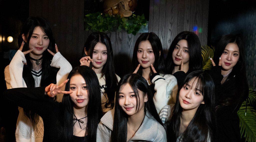 K-pop Sensation tripleS Set to Dazzle with Debut Full Album "Visionary Vision" Excitement is building in the K-pop world as rising girl group tripleS prepares to make their highly anticipated debut with their first full-length album, "Visionary Vision"