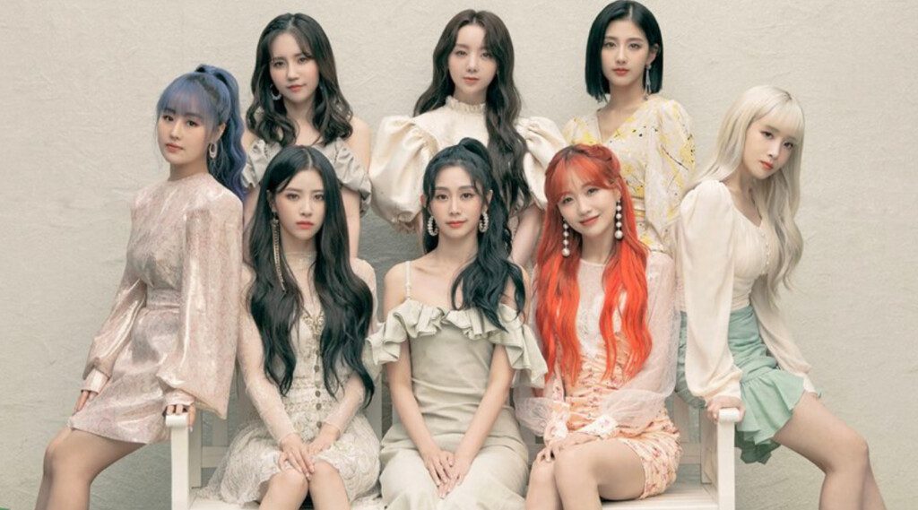 Beloved K-pop girl group Lovelyz has delighted fans today with the release of their latest single, "Dear." This marks a significant moment for the group and their devoted fanbase, known as Lovelinus, as it comes after a period of individual pursuits by the members.
