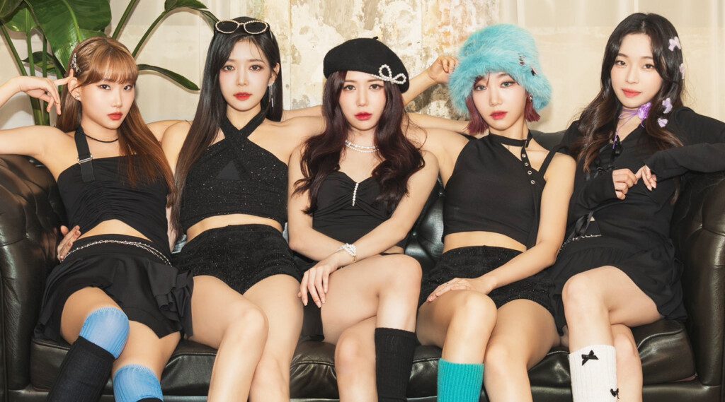 K-pop Rising Stars Ferry Blue Set to Captivate Fans with New Release "Love Again"Ferry Blue, the dynamic South Korean girl group, is creating buzz with their upcoming comeback through the highly anticipated single "Love Again". The group, currently consisting of six talented members - Dozin, Xiho, Hyeyoung, Hyeonji, Seona, and Seul