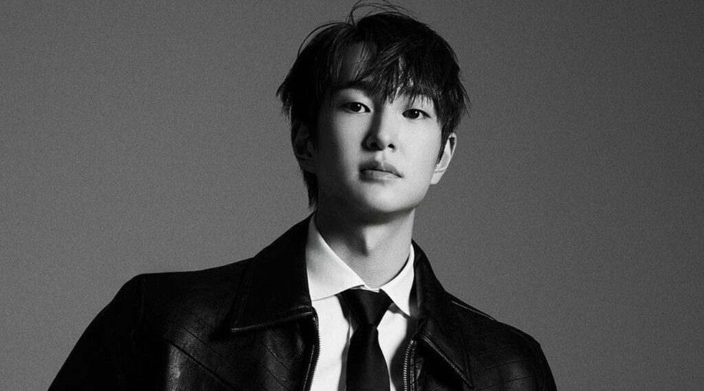 K-pop fans, get ready for an exciting new release from one of SHINee's beloved members! Onew, known for his distinctive vocals and charismatic presence, is gearing up to drop his 4th mini album, with a pre-release single titled '만세' (Manse)