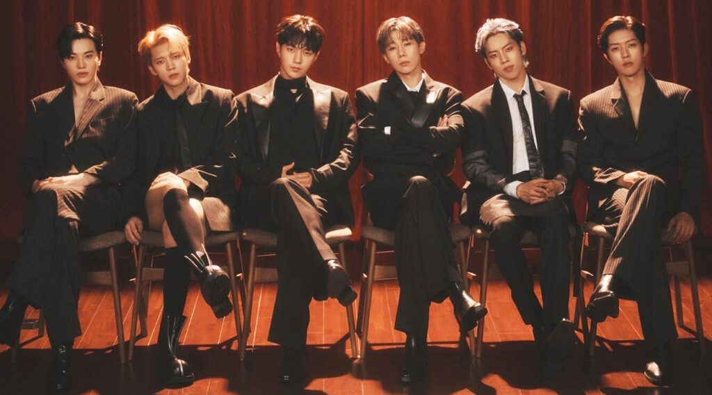 In a stunning display of youthful energy and cutting-edge style, Close Your Eyes has captured the hearts of fashion enthusiasts with their latest pictorial for Cosmopolitan Korea's February 2025 issue2. The rising boy group showcases a captivating blend of sporty, casual, and school uniform-inspired looks that are set to redefine male fashion trends for the year ahead