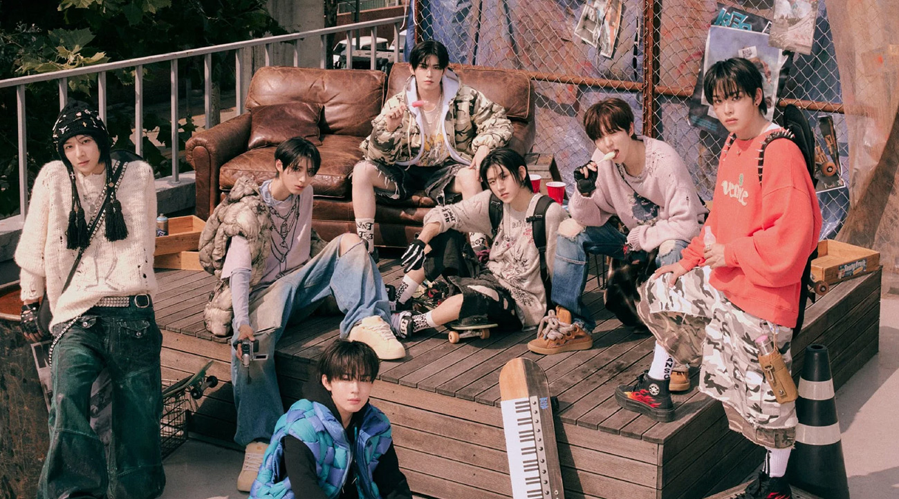 Kickflip dan Jeep Redefine Urban Adventure di Pictorial Cosmopolitan Cosmopolitan Juni 2025 – Kpoppie