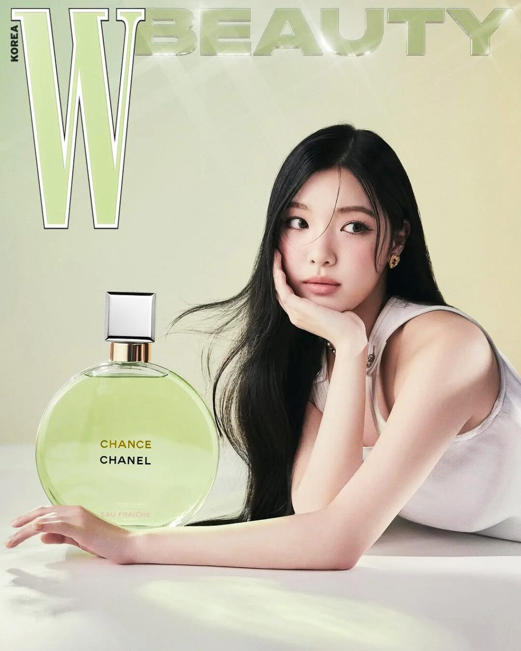 W Korea dan Chanel Beauty 2 heart a2