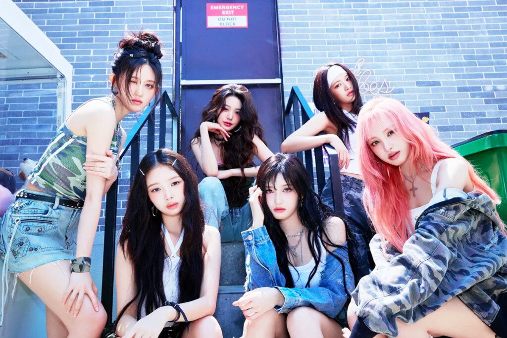 IVE, the powerhouse K-pop girl group, is making waves once again with the reveal of their concept photos for their highly anticipated Japan 3rd EP, “Be Alright.”