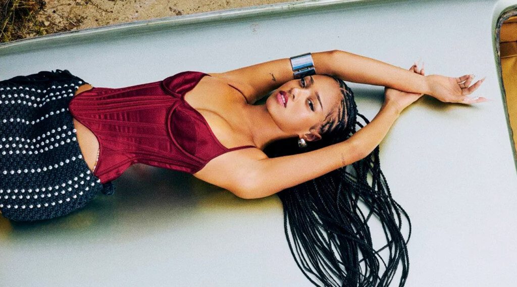 KATSEYE’s much-anticipated second EP, “BEAUTIFUL CHAOS,” is creating a wave of excitement across the K-pop community, with the release of the title track “Gabriela” and its striking concept photos fueling fan discussions worldwide.