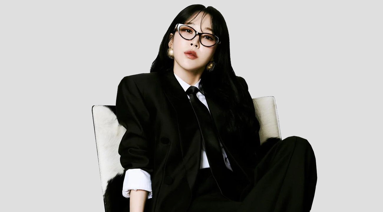 Moonbyul in Knight Magazine’s Juni 2025