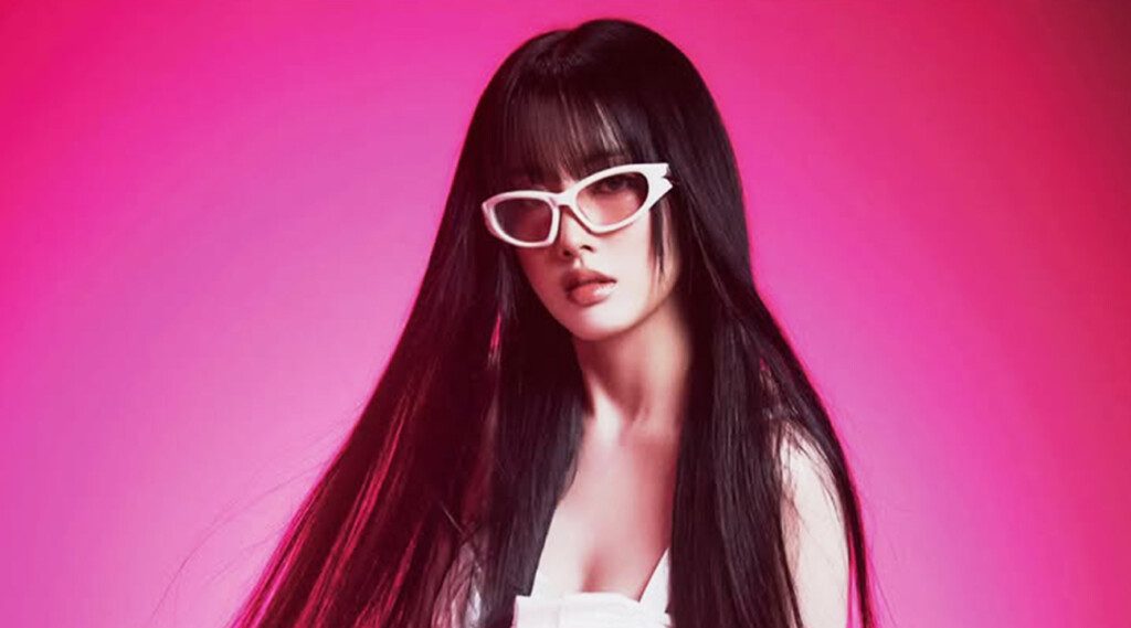 K-pop breaking news continues to dominate headlines as fans eagerly await the latest K-pop group comebacks and exclusive K-pop news updates on their favorite idols’ activities. Meanwhile, K-pop fashion pictorials in leading magazines are setting K-pop fashion trends worldwide, inspiring fans with bold new looks and creative styling. For those wanting in-depth analysis, K-pop album reviews provide critical insights into the music and artistry behind recent releases, helping listeners discover standout tracks and evolving sounds within the genre