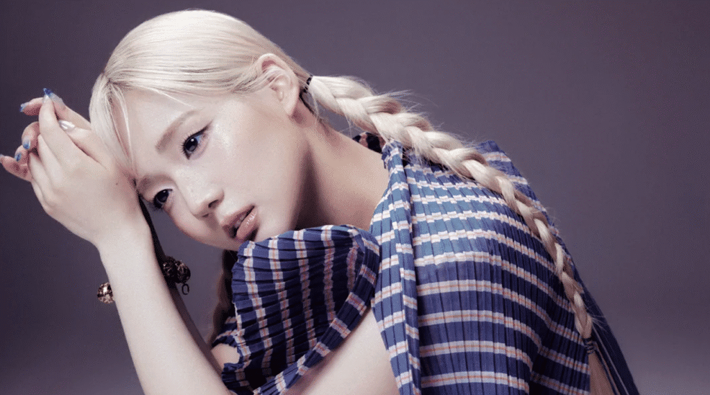 As the August 2025 issue of PowerCircles Magazine lands in the hands of readers worldwide, K-pop fans are greeted with yet another cultural moment: tripleS Seoyeon gracing the cover in a pictorial that has already sparked conversations across social media.