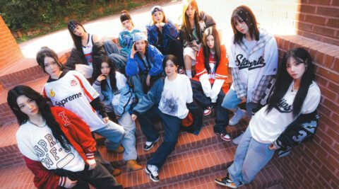 K-pop Sensation tripleS Set to Dazzle with Debut Full Album "Visionary Vision" Excitement is building in the K-pop world as rising girl group tripleS prepares to make their highly anticipated debut with their first full-length album, "Visionary Vision"