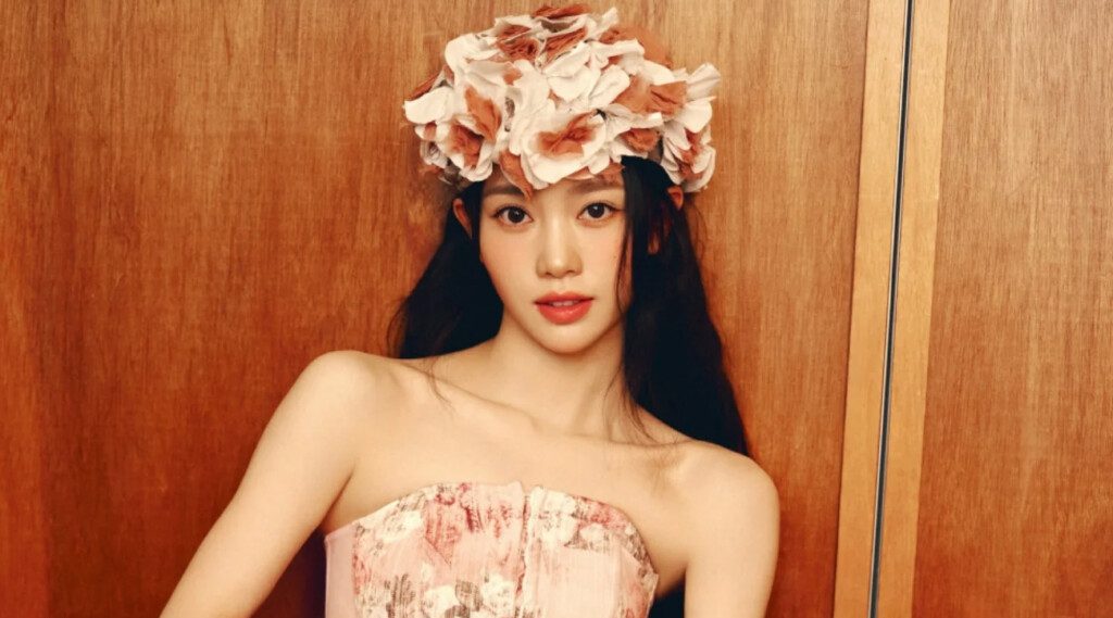 Kep1er’s Xiaoting has once again enchanted K-pop fans across Asia as she appears in the upcoming September 2025 pictorial preview for ELLEMEN FRESH China, furthering her group’s ever-growing connection to the global fashion and entertainment scene.