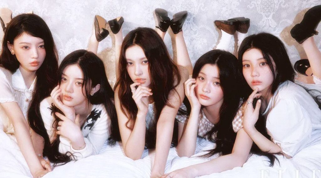 In ELLE Korea’s September 2025 issue, that responsibility is placed on the fresh yet magnetic shoulders of ILLIT