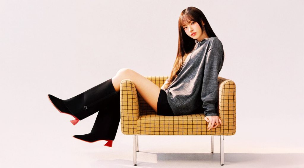 A Soft Bloom in Motion: IVE’s Liz Radiates Grace and Modern Femininity in Cosmopolitan Korea x VIVAIA November 2025 Digital Pictorial
