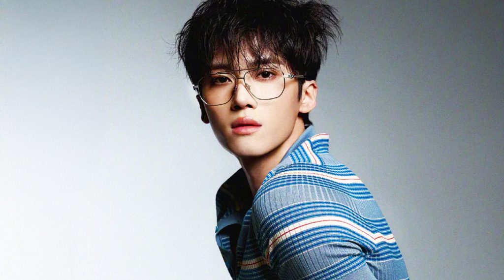 Yanan (PENTAGON) Shines in OK! Magazine Birthday Issue Cover & Pictorial with Striking Style and Visual Impact