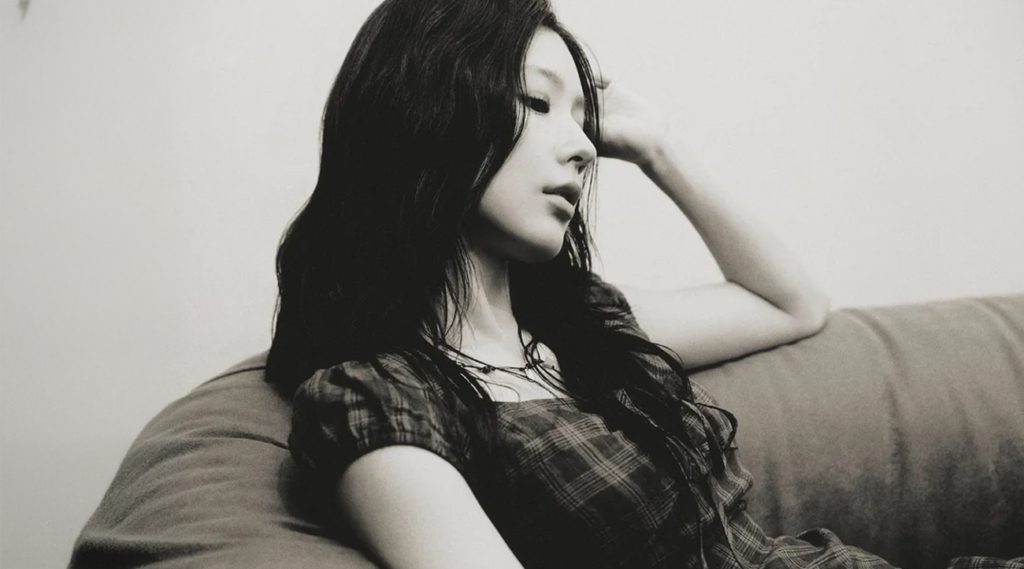 Album Mini 'My, Lover' 2nd De MIYEON - Édition Random + Poster Plié - K-pop, Inclus Photocards Et Goodies