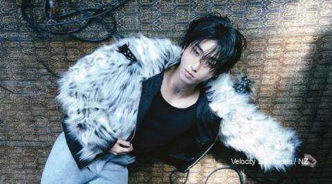 Stray Kids’ HAN Sets His Own Pace in GQ Korea’s January 2026 HOKA Editorial: Fur Bombers, Performance Sneakers and the Rise of a New Fashion Icon