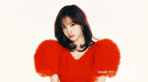 IVE’s Liz Radiates Timeless Elegance with Cartier for L’OFFICIEL Singapore’s Dec/Jan 2026 Covers and Pictorial Reveal