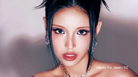 OHT x CUBE LIGHTSUM’s Cosmic Girls: Inside Chowon and Sangah’s High‑Fashion Concept Photos, Wet‑Look Beauty, and Shoppable Jewelry Styling Redefining K‑Pop Editorial Glamour