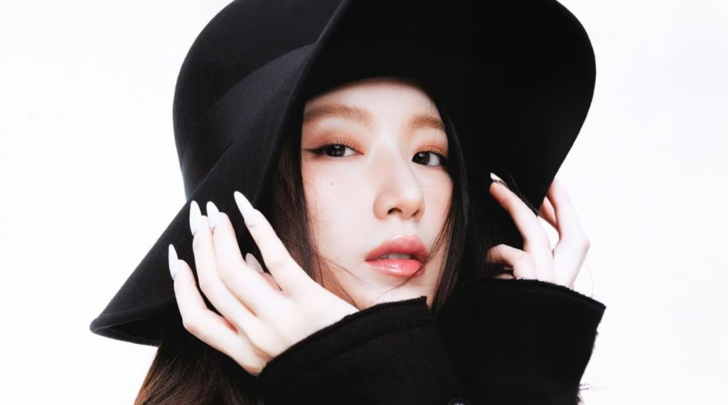 (G)I-DLE on the Esquire Korea January 2026 digital cover — bold fashion meets innovation.